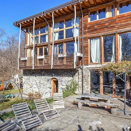 4 Bedroom Lovely In * Cedegolo