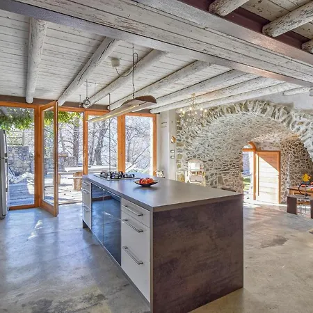 4 Bedroom Lovely In Holiday home Cedegolo