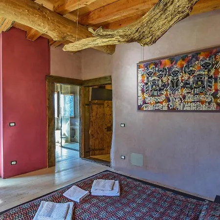 Dom wakacyjny 4 Bedroom Lovely In